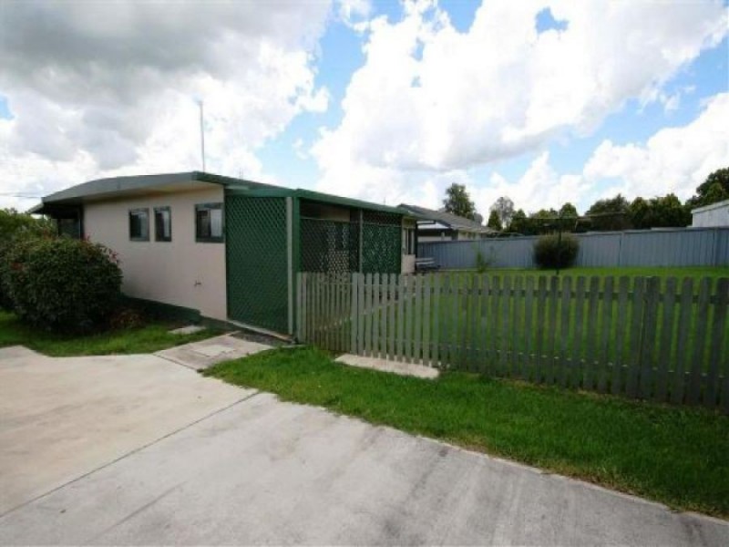 238 Bulwer Street, Tenterfield NSW 2372