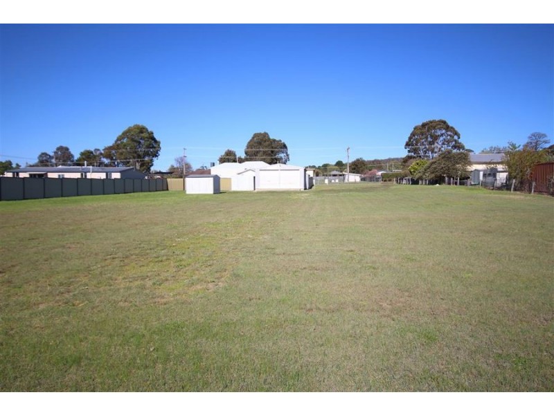 48 Logan Street, Tenterfield NSW 2372