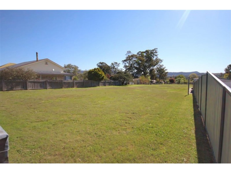 48 Logan Street, Tenterfield NSW 2372