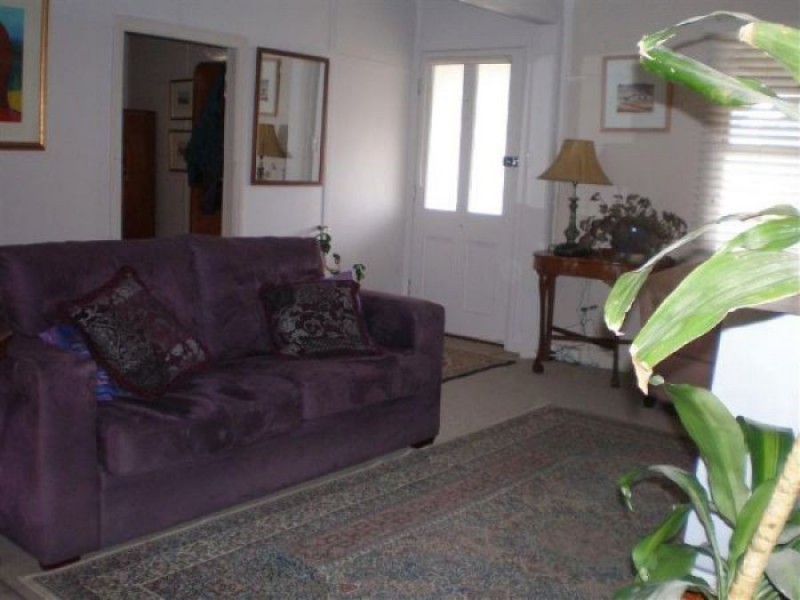 387 Rouse Street, Tenterfield NSW 2372