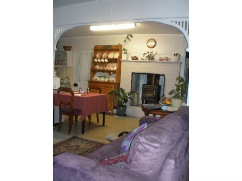 387 Rouse Street, Tenterfield NSW 2372