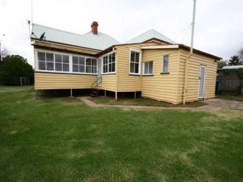 400 Rouse Street, Tenterfield NSW 2372