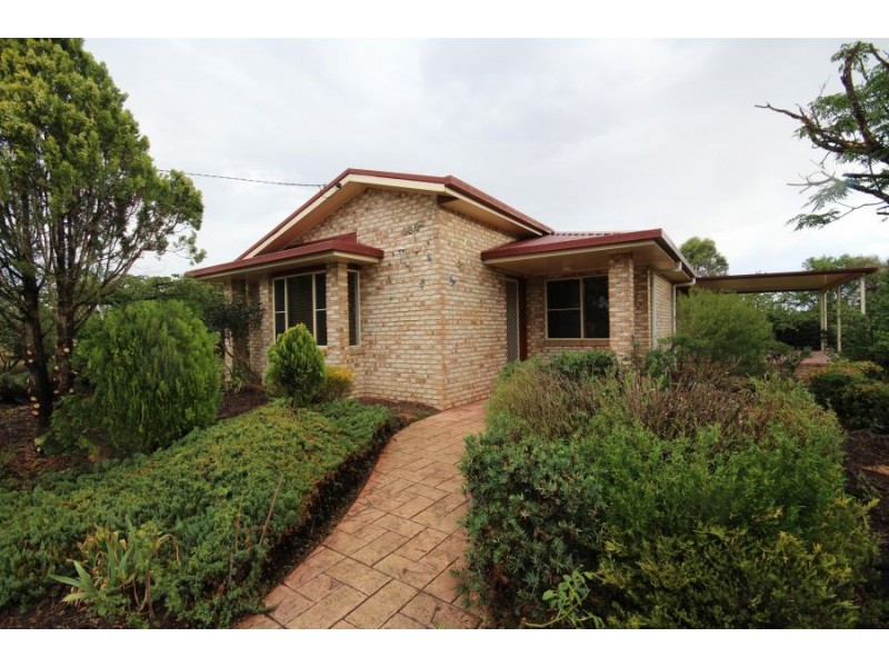 151 Cowper Street, Tenterfield NSW 2372