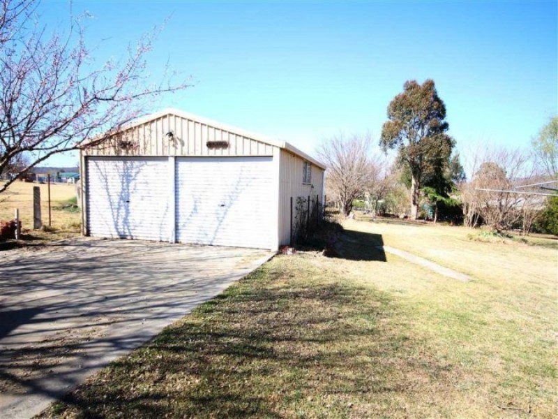 151 Cowper Street, Tenterfield NSW 2372