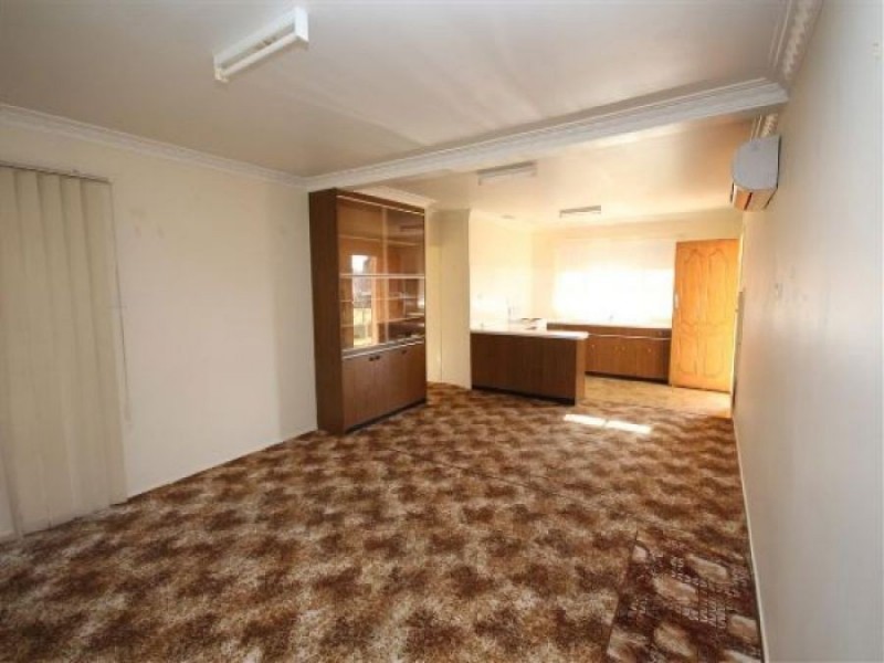 60 George Street, Tenterfield NSW 2372