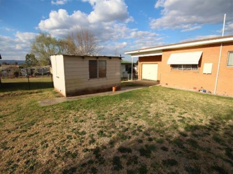 60 George Street, Tenterfield NSW 2372