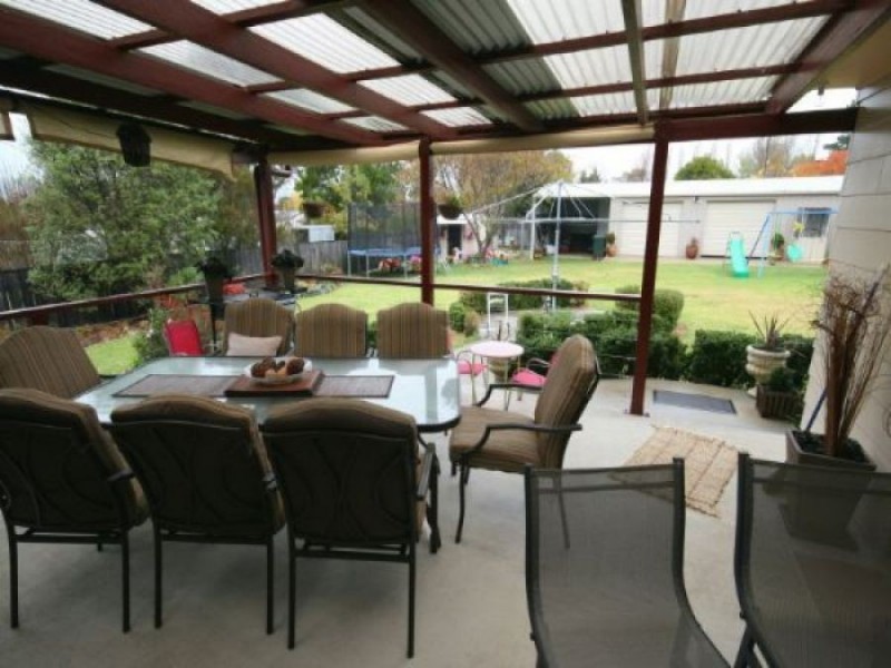 7 High Street, Tenterfield NSW 2372