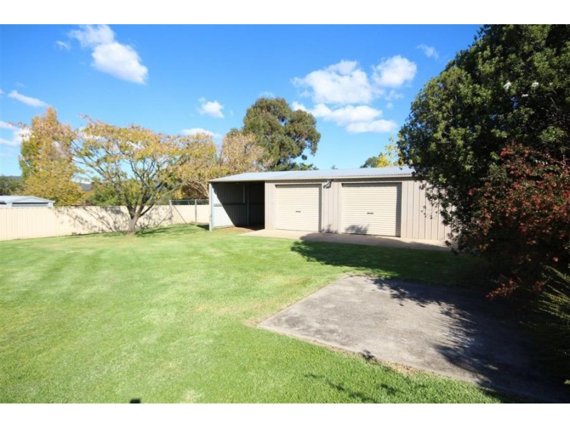 7 High Street, Tenterfield NSW 2372