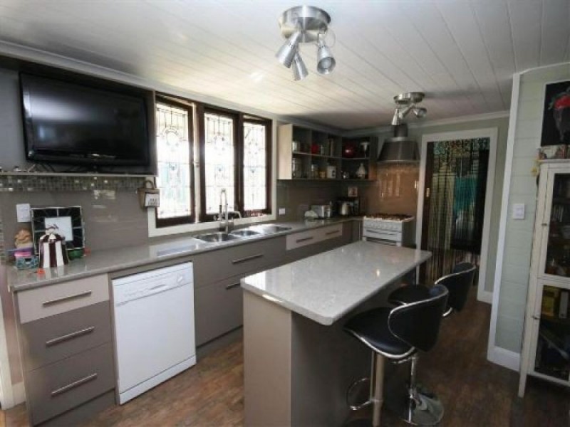 44 Petre Street, Tenterfield NSW 2372