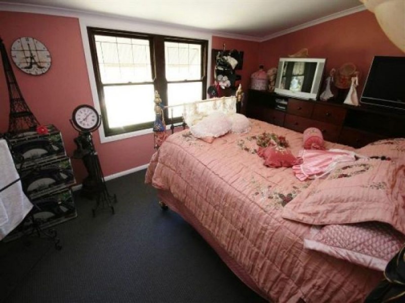 44 Petre Street, Tenterfield NSW 2372