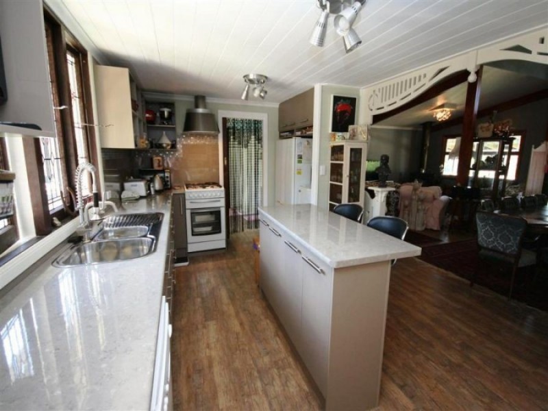 44 Petre Street, Tenterfield NSW 2372