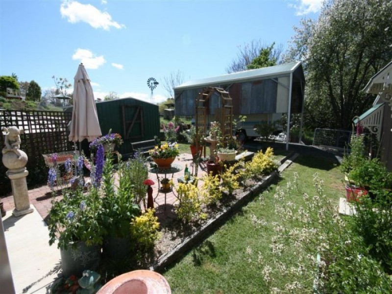 44 Petre Street, Tenterfield NSW 2372