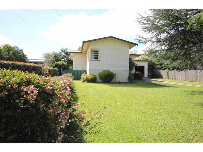119 Wood Street, Tenterfield NSW 2372