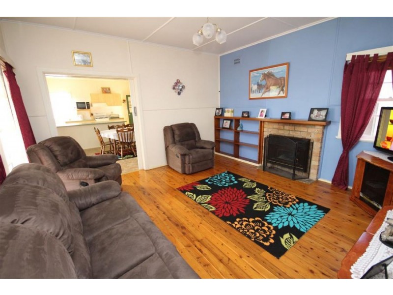 119 Wood Street, Tenterfield NSW 2372