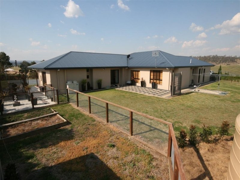159 Bellevue Road, Tenterfield NSW 2372