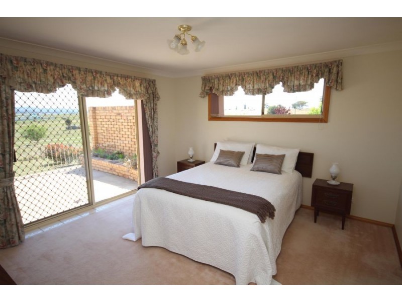 158 Petre Street, Tenterfield NSW 2372