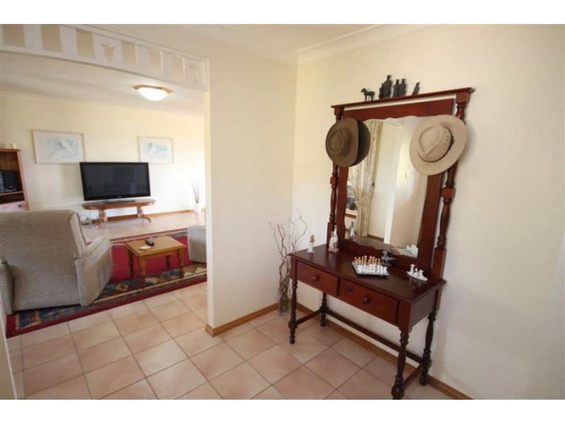 158 Petre Street, Tenterfield NSW 2372