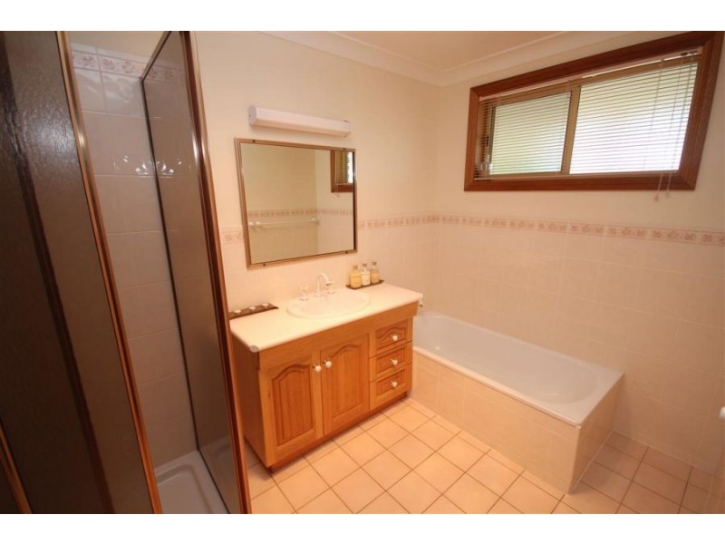 158 Petre Street, Tenterfield NSW 2372