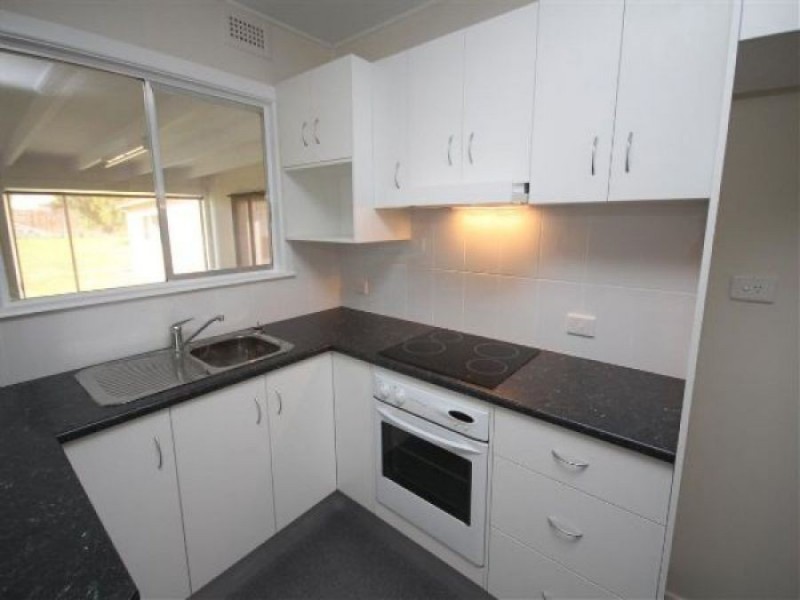 36 High Street, Tenterfield NSW 2372