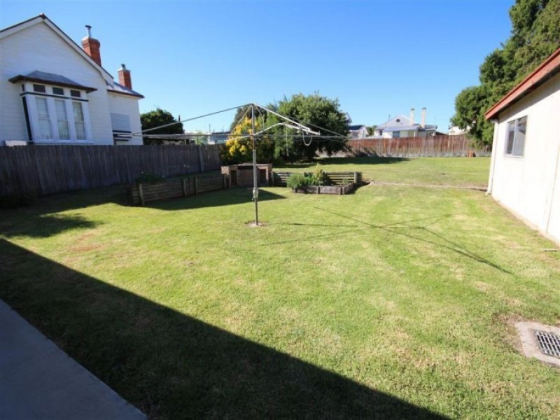 36 High Street, Tenterfield NSW 2372