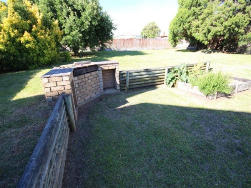 36 High Street, Tenterfield NSW 2372