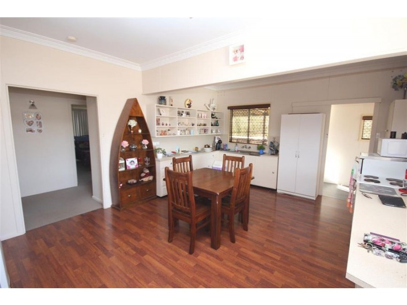 74 Logan Street, Tenterfield NSW 2372