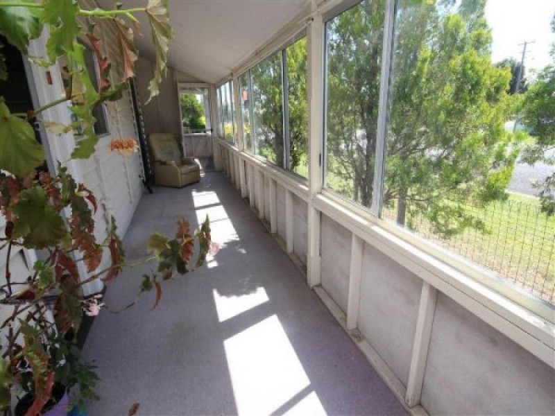 137 Miles Street, Tenterfield NSW 2372