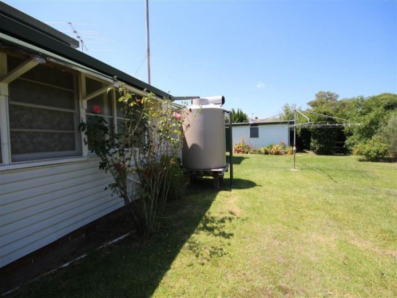 137 Miles Street, Tenterfield NSW 2372