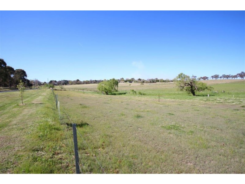 139 – 143 East Street, Tenterfield NSW 2372