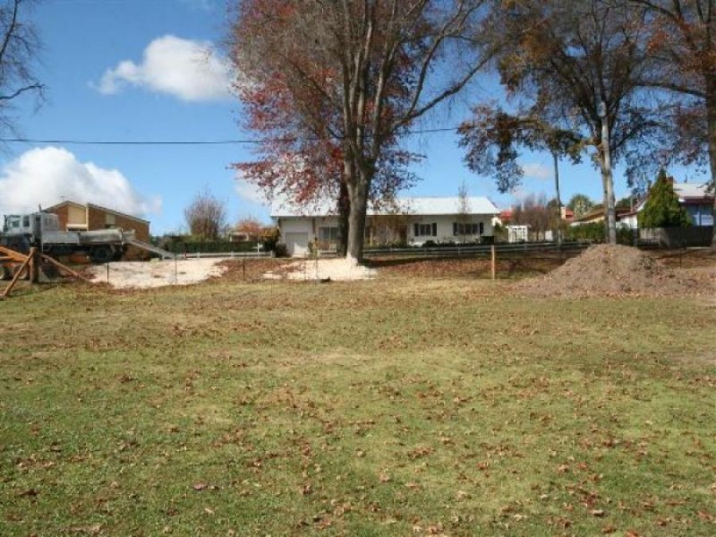 174 Logan Street, Tenterfield NSW 2372
