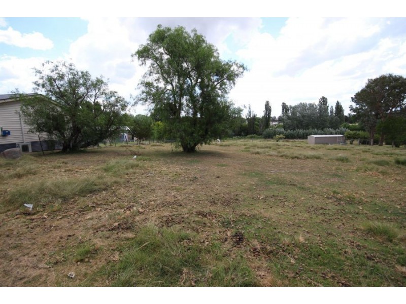 208 Logan Street, Tenterfield NSW 2372