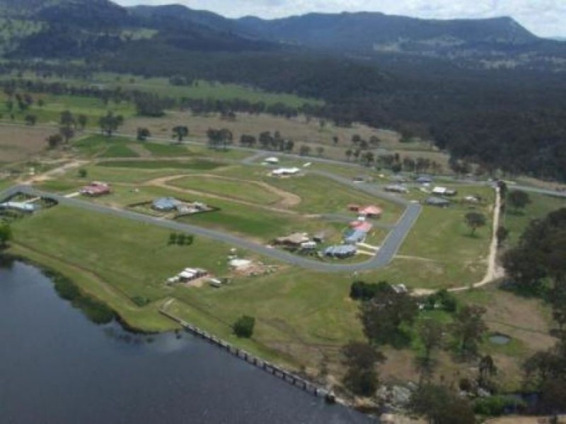 37 Parkes Drive, Tenterfield NSW 2372