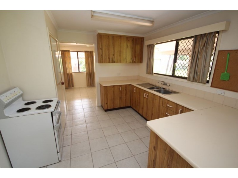 85 Drummond Street, Tenterfield NSW 2372