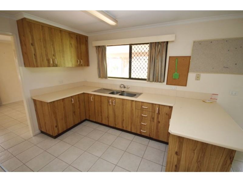 85 Drummond Street, Tenterfield NSW 2372