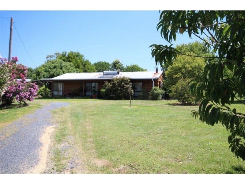 59 Riley Street, Tenterfield NSW 2372