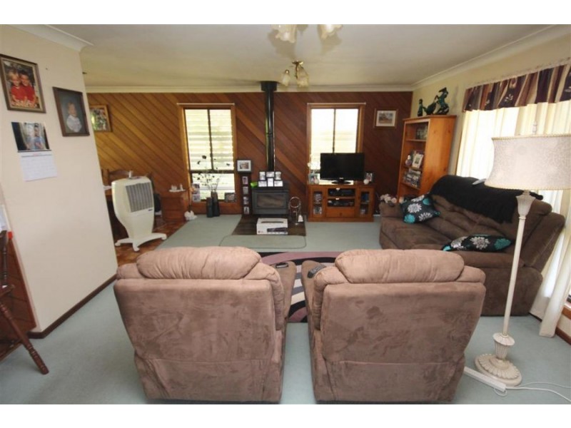 59 Riley Street, Tenterfield NSW 2372