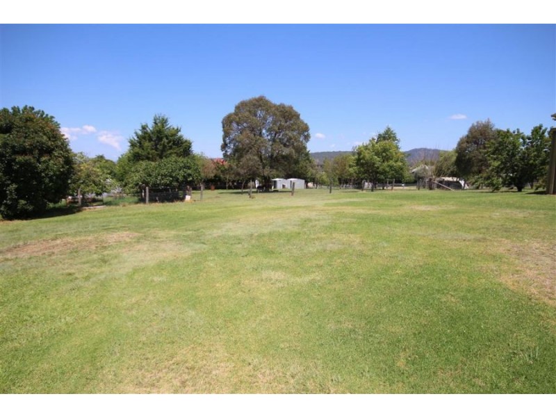 59 Riley Street, Tenterfield NSW 2372