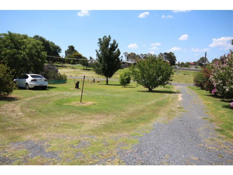 59 Riley Street, Tenterfield NSW 2372