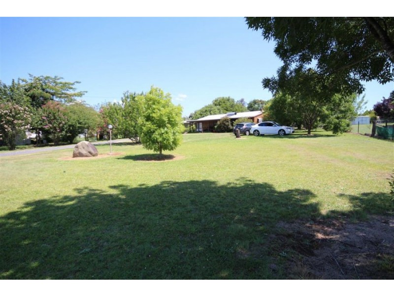 59 Riley Street, Tenterfield NSW 2372