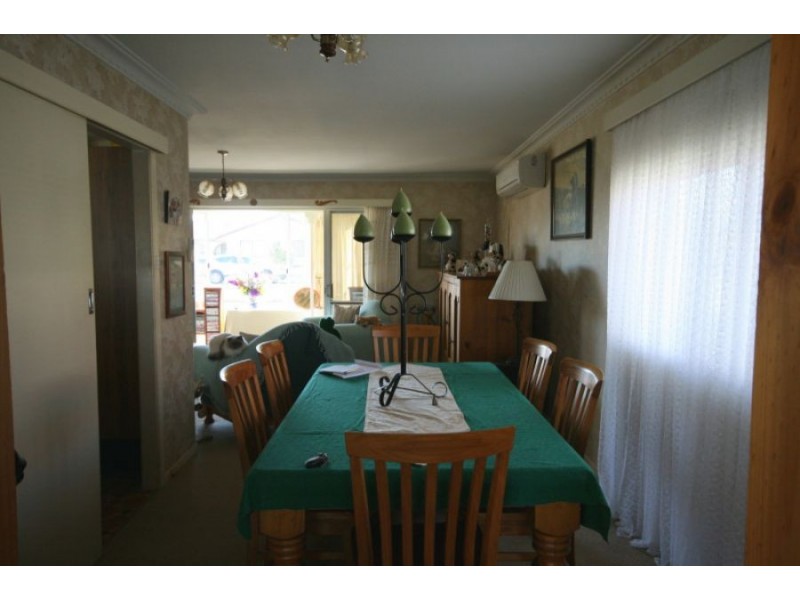 127 Miles Street, Tenterfield NSW 2372