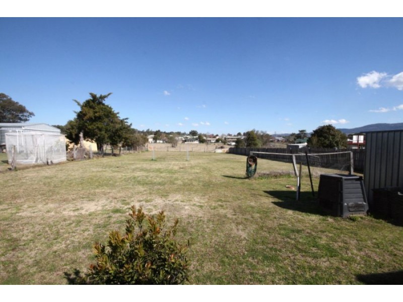 127 Miles Street, Tenterfield NSW 2372
