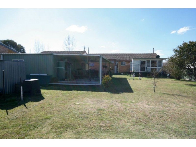 127 Miles Street, Tenterfield NSW 2372