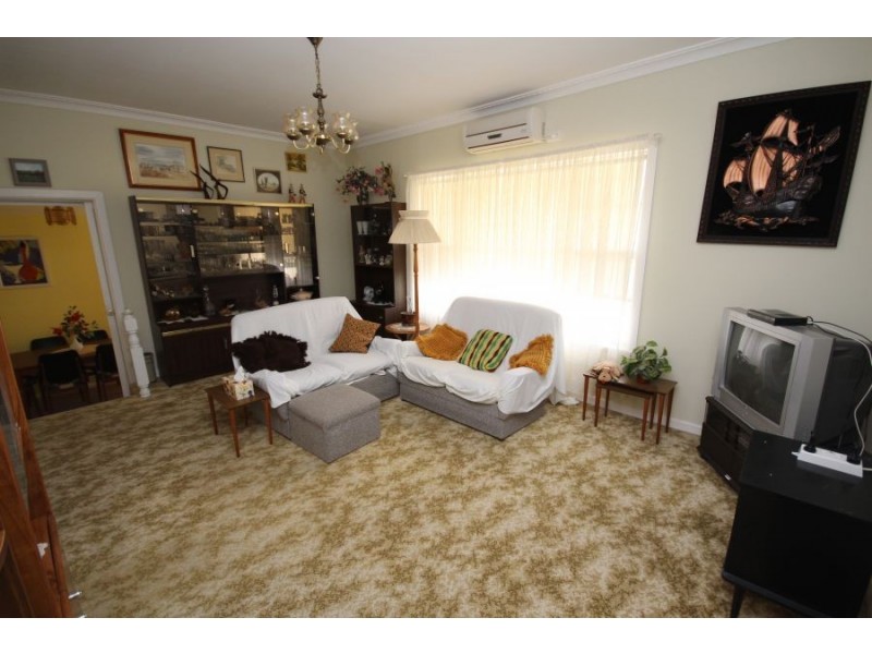 183 High Street, Tenterfield NSW 2372