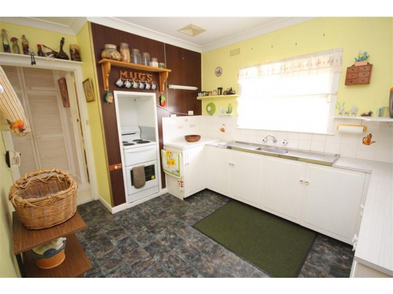 183 High Street, Tenterfield NSW 2372