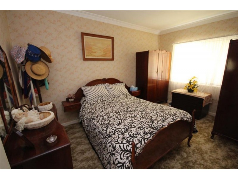 183 High Street, Tenterfield NSW 2372