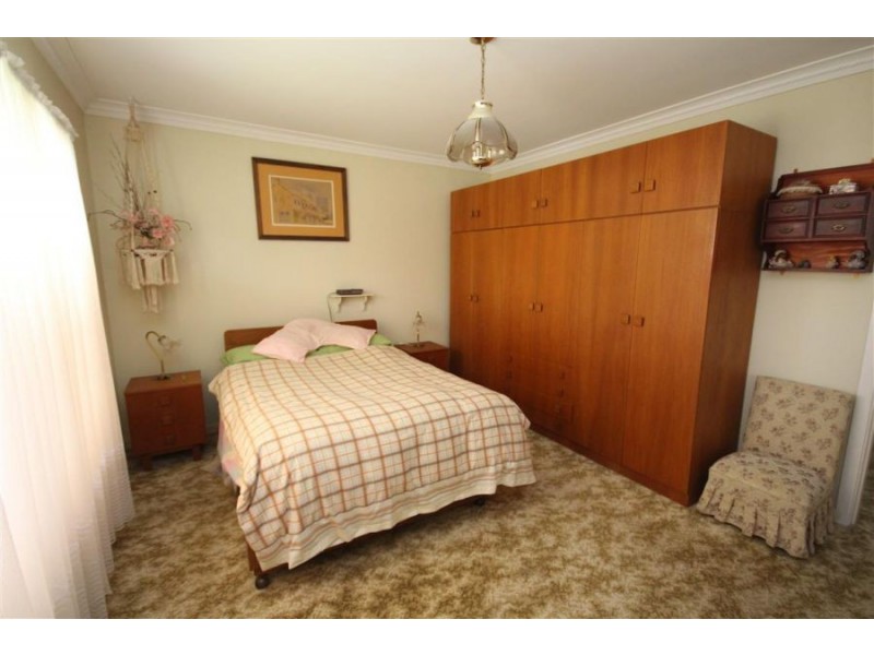 183 High Street, Tenterfield NSW 2372