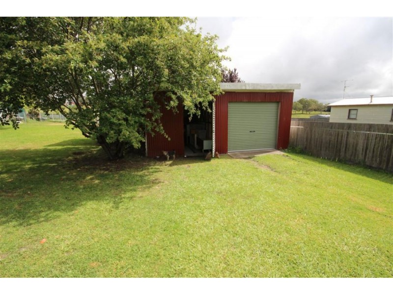 14 Molesworth Street, Tenterfield NSW 2372