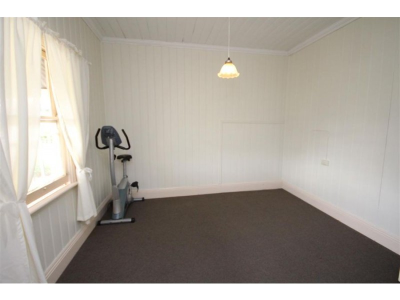 70 Wood Street, Tenterfield NSW 2372