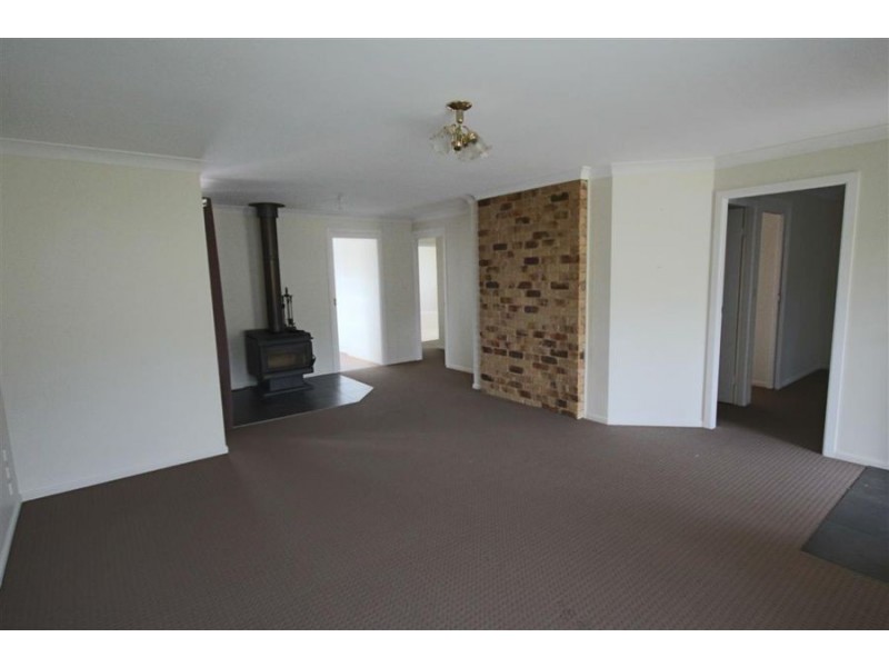 29 George Street, Tenterfield NSW 2372