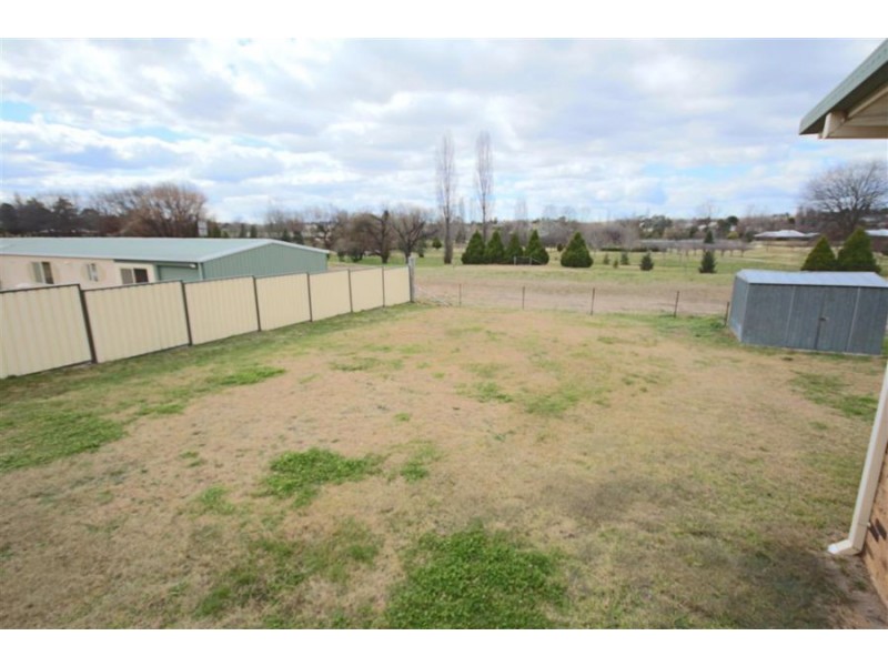 29 George Street, Tenterfield NSW 2372